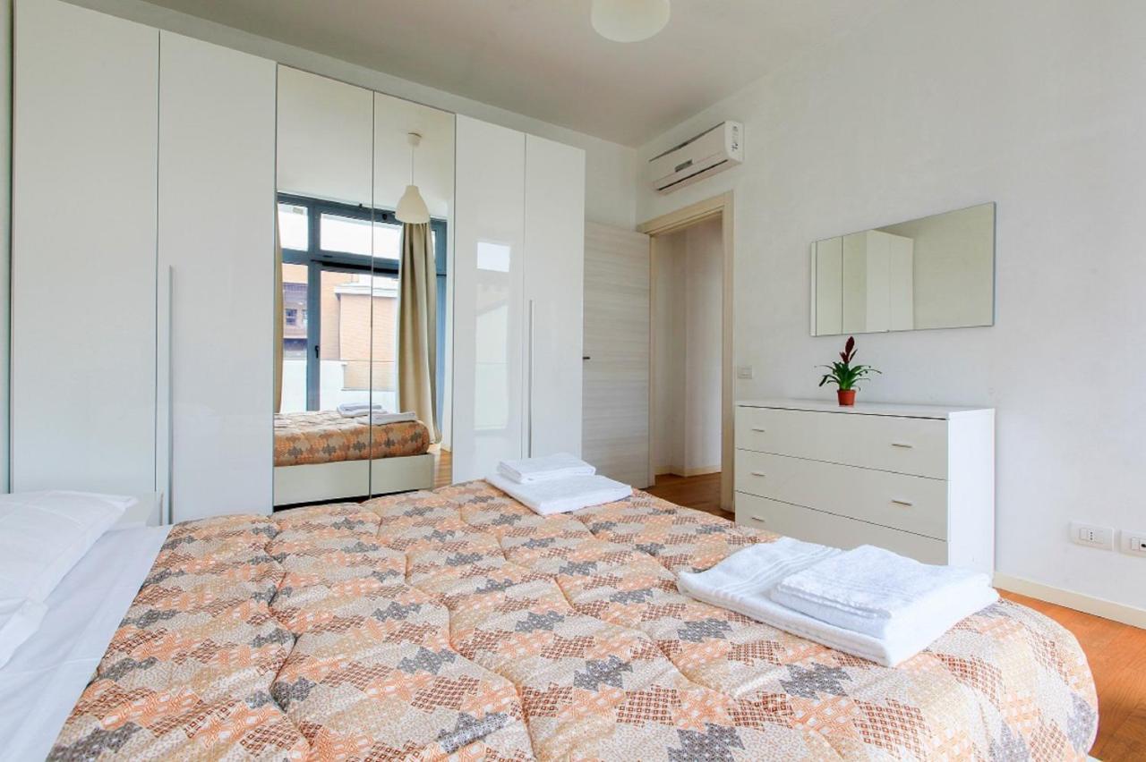 Red Line Apartments Milano Exterior photo