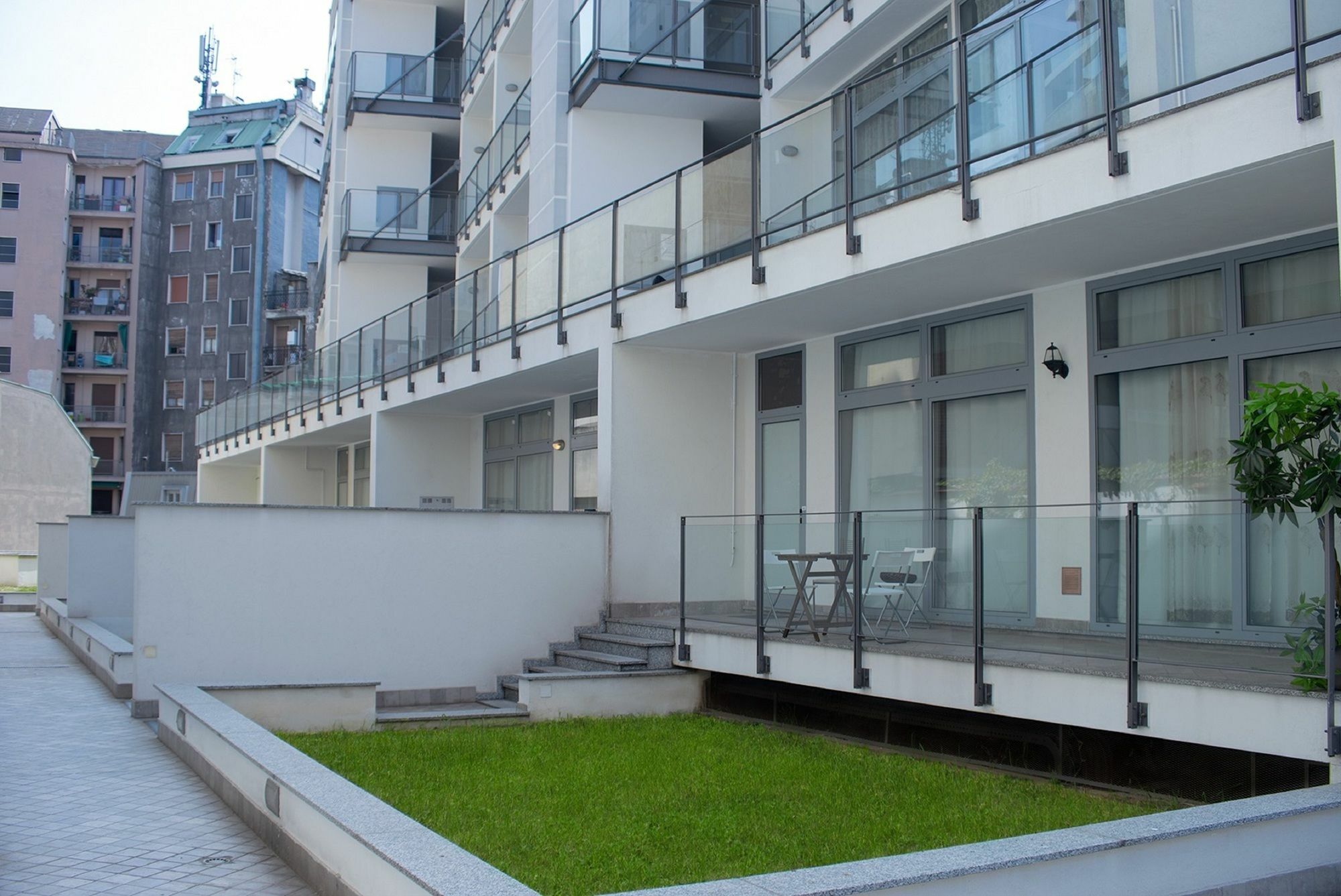 Red Line Apartments Milano Exterior photo
