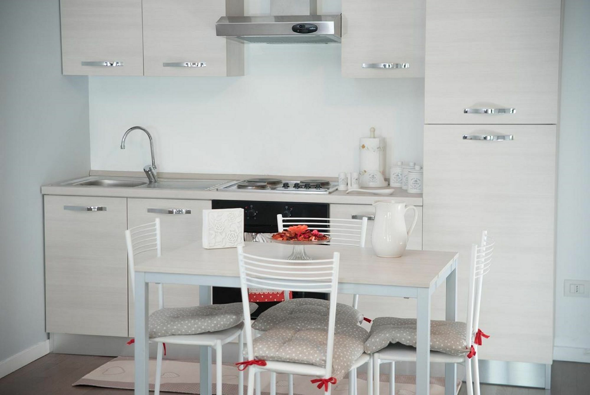 Red Line Apartments Milano Exterior photo